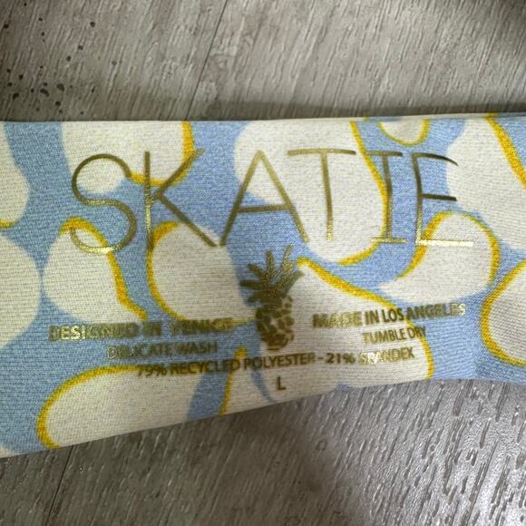 NEW Skatie Bikini Set in Nantucket Print Jasmine Top Salty Bottom Size Large - Picture 4 of 12